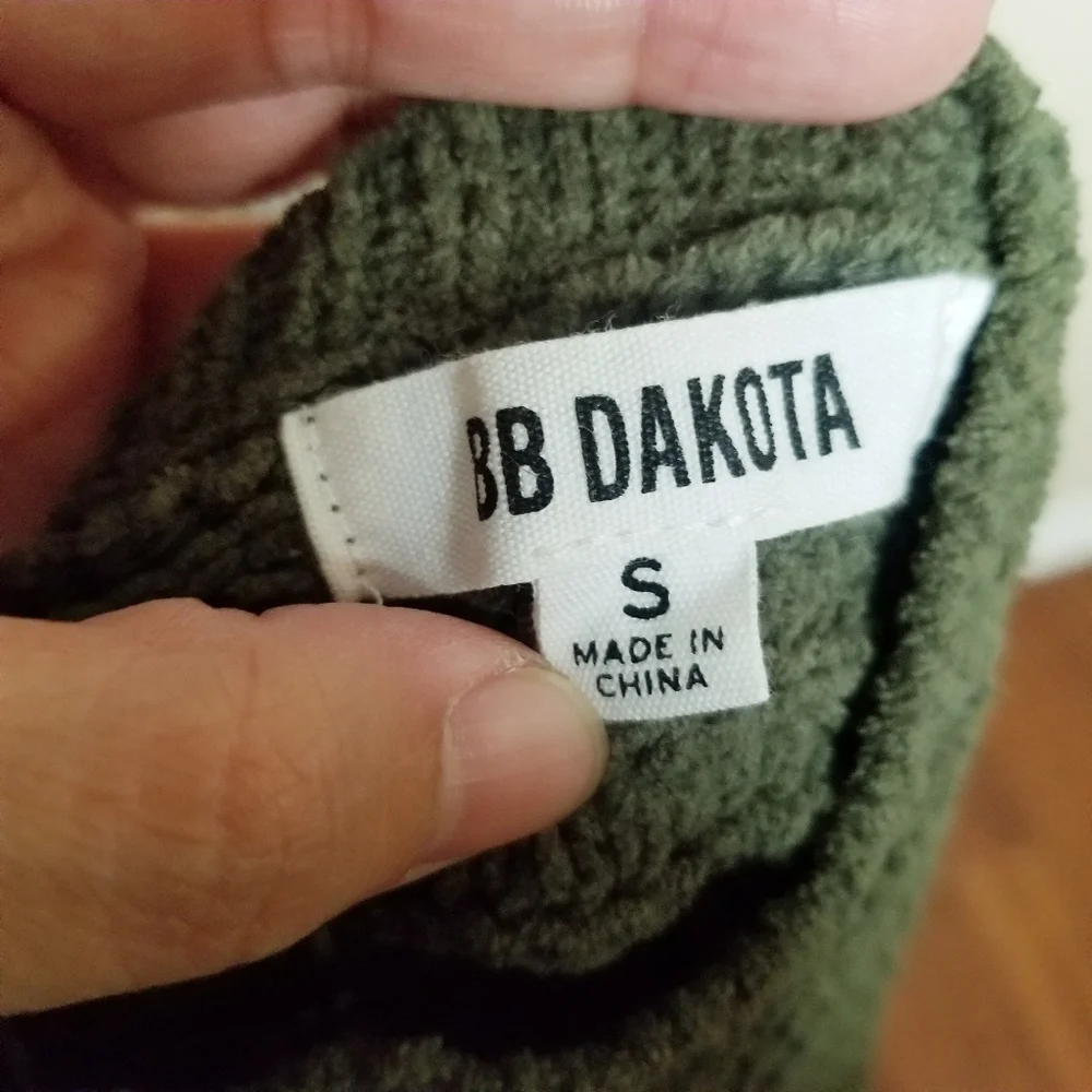 BB Dakota Chenille Knit Sweater Army Green Sz S